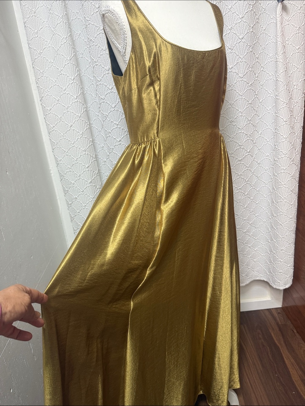 ANTONIO MELANI Metallic Gold Maxi Dress with Scoop Neck - Picture 3 of 15